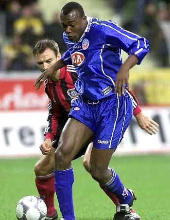 球方面更胜 球方面更胜